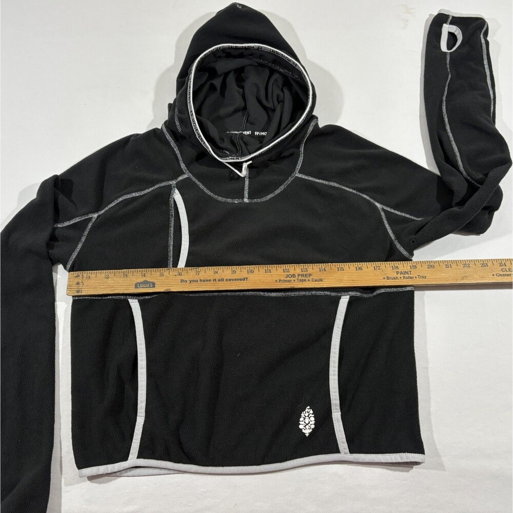 Free People FP Movement Womens On the Run Black Hoodie Pullover Sweater Beach XS - Picture 7 of 13